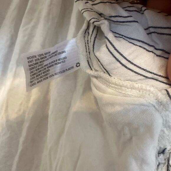 A new day blue and white button down shirt size medium - Picture 5 of 7